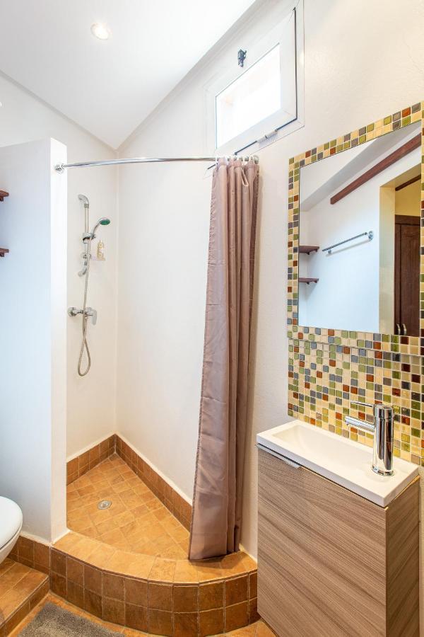 Appartement Bel Centre-ville Avec Jacuzzi Privatif *